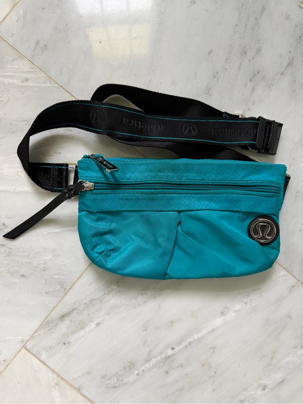 lululemon athletica Teal Belt Bag with Black Strap